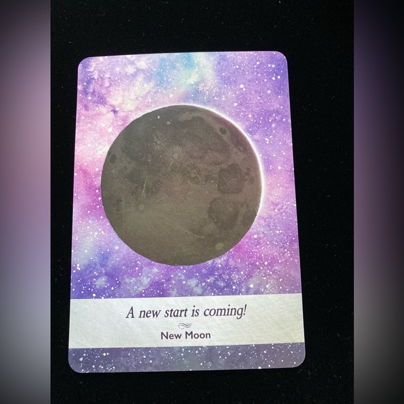 Moonology Oracle Cards. #44 Cards & guide book by Yasmin Boland with storage box - Picture 3 of 11